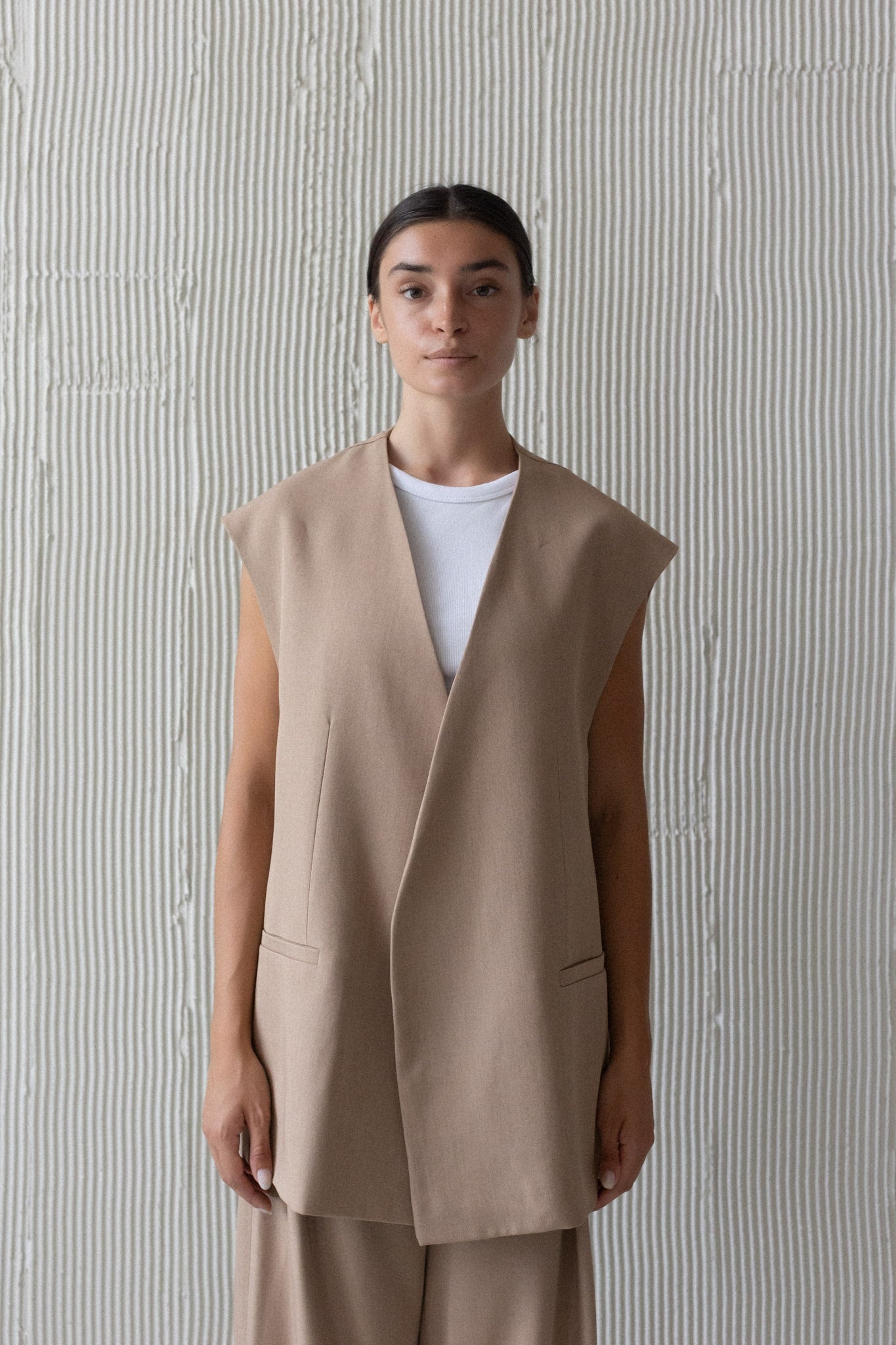 Arden Vest camel