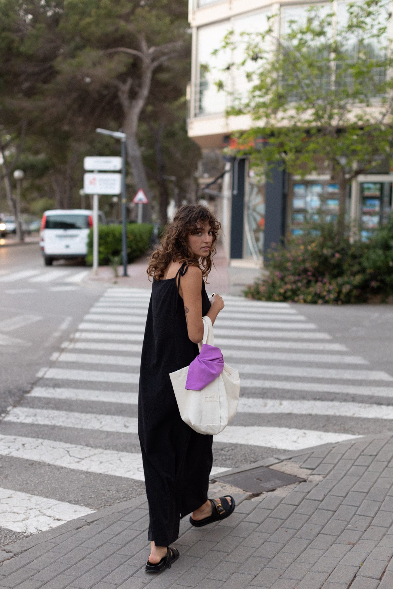 Beso Scarf Violet