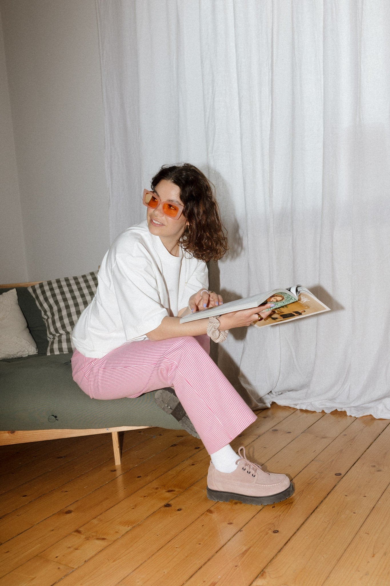 Solmate Tee Pantone