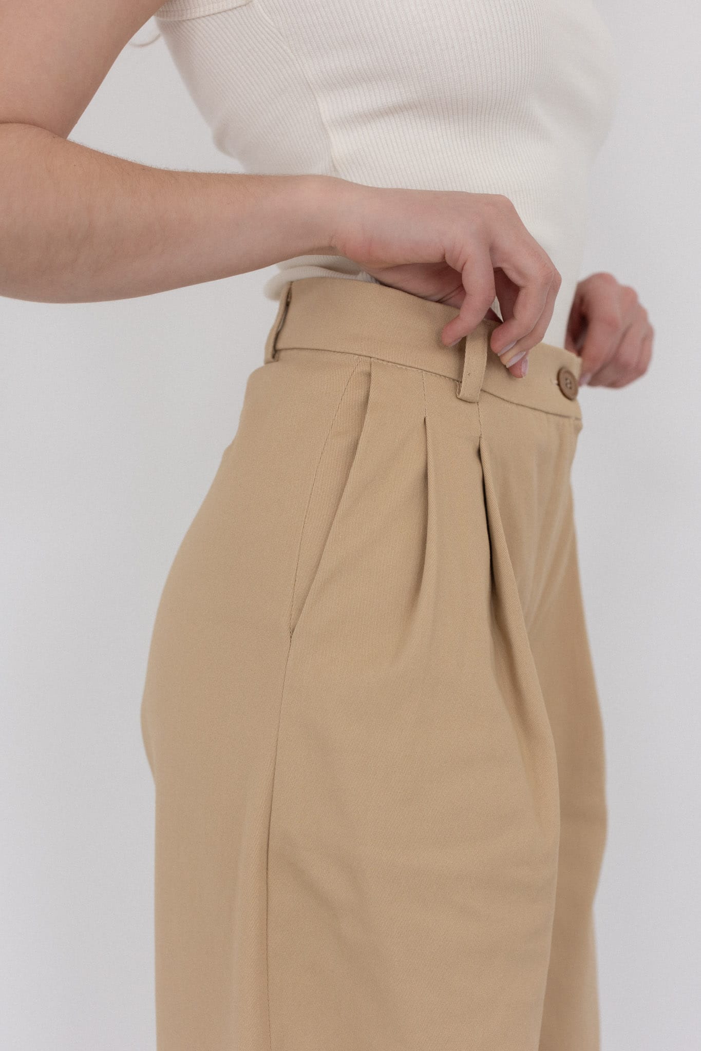 Mathe Pants Beige